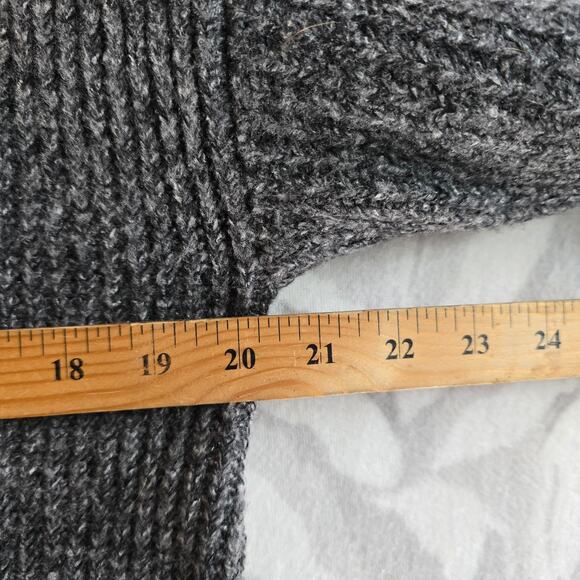 Old Navy Grey Turtleneck Sweater Women's Size M - Picture 6 of 9